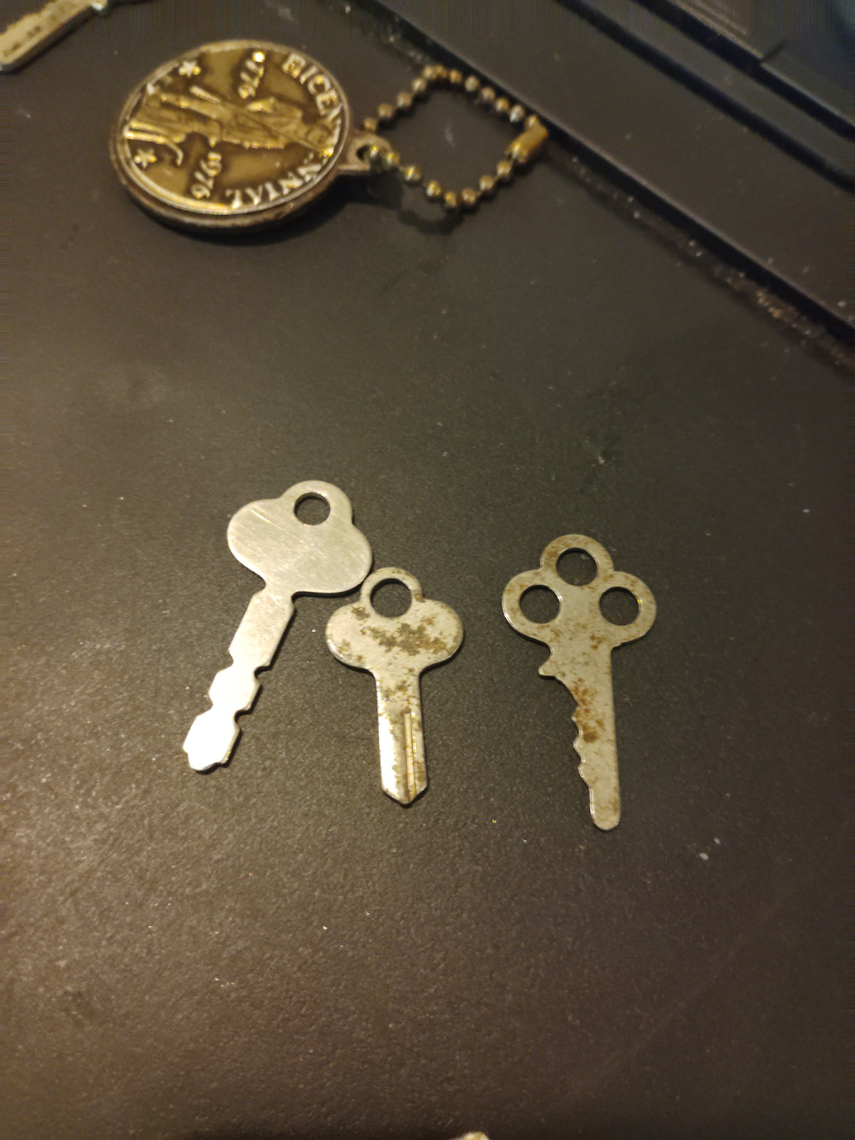 vintage and antique keys lot