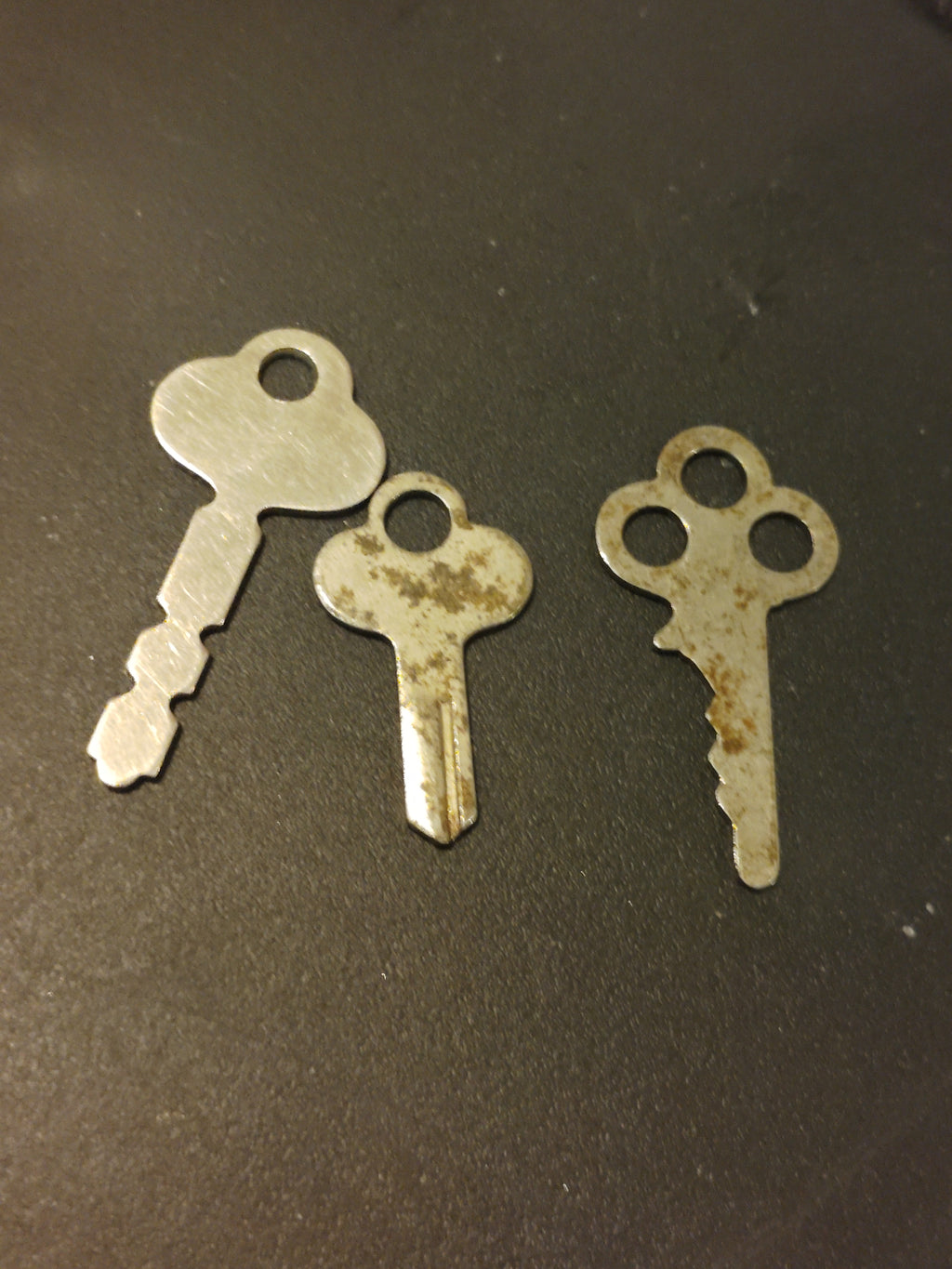 vintage and antique keys lot